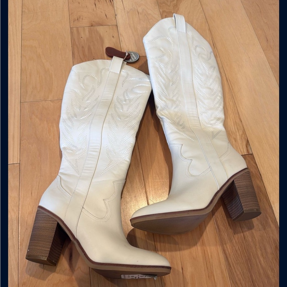 MIA Cream Heeled Woman’s Cowboy Boots